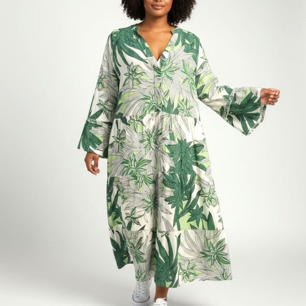 Mlle Gabrielle 2X Palm Floral Maxi Dress Ruffled Bell Sleeve V-Neck Boho Plus